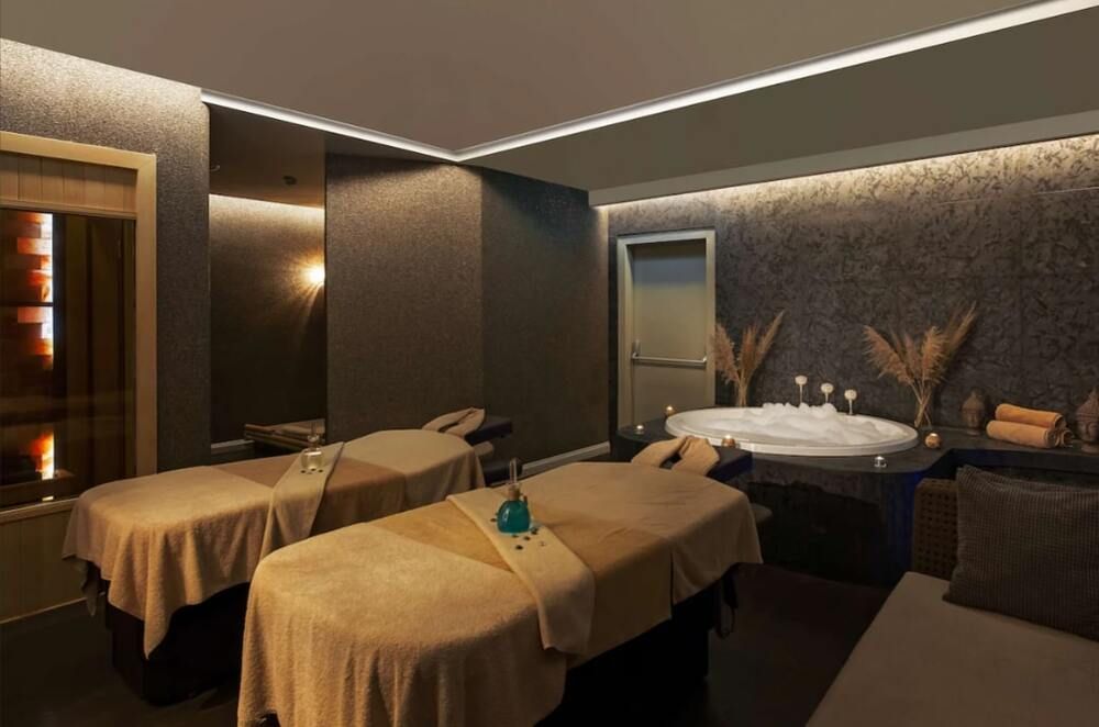 Radisson Blu Istanbul Ottomare - 18