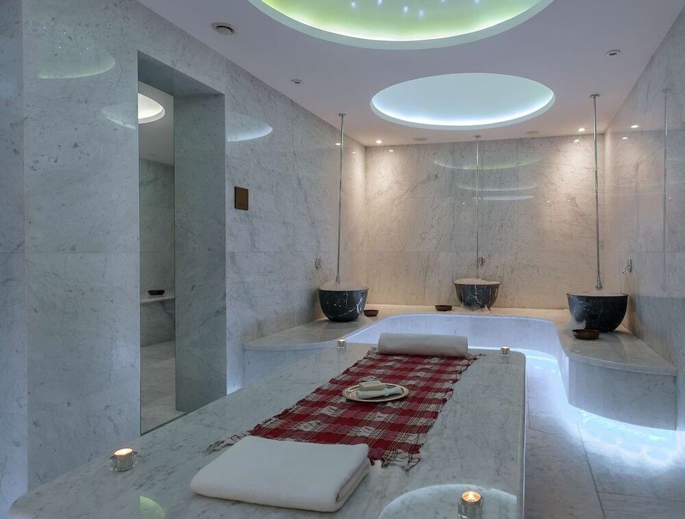 Radisson Blu Istanbul Ottomare - 11