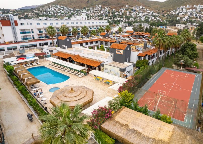 Tiana Beach Resort - 3