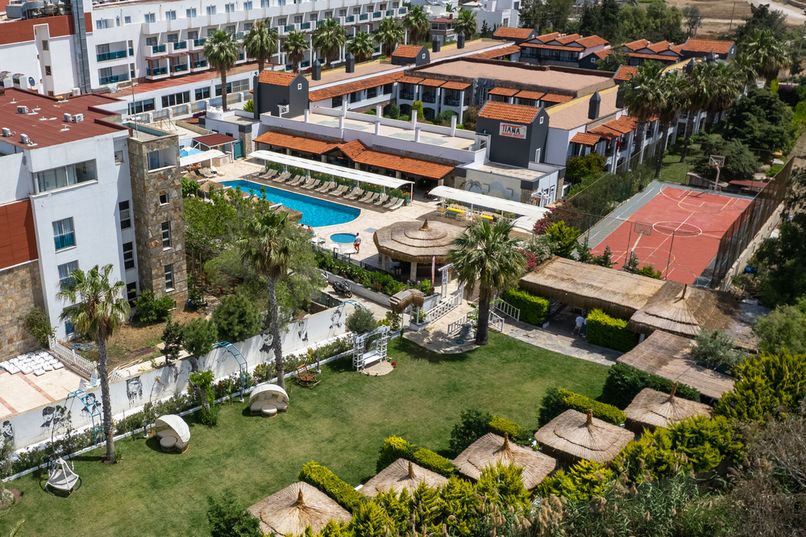 Tiana Beach Resort - 2