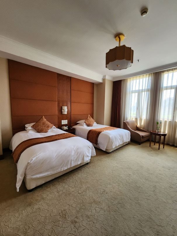 BROADWAY MANSIONS HOTEL - ON THE BUND - 46