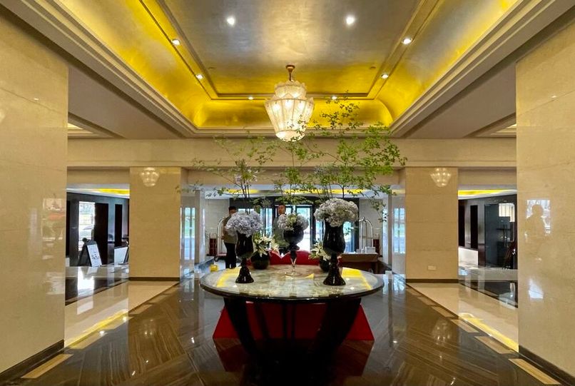 BROADWAY MANSIONS HOTEL - ON THE BUND - 5