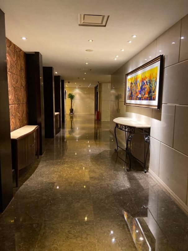 BROADWAY MANSIONS HOTEL - ON THE BUND - 37