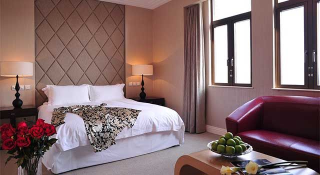 BROADWAY MANSIONS HOTEL - ON THE BUND - 42