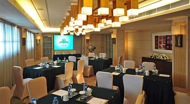 BROADWAY MANSIONS HOTEL - ON THE BUND - 31