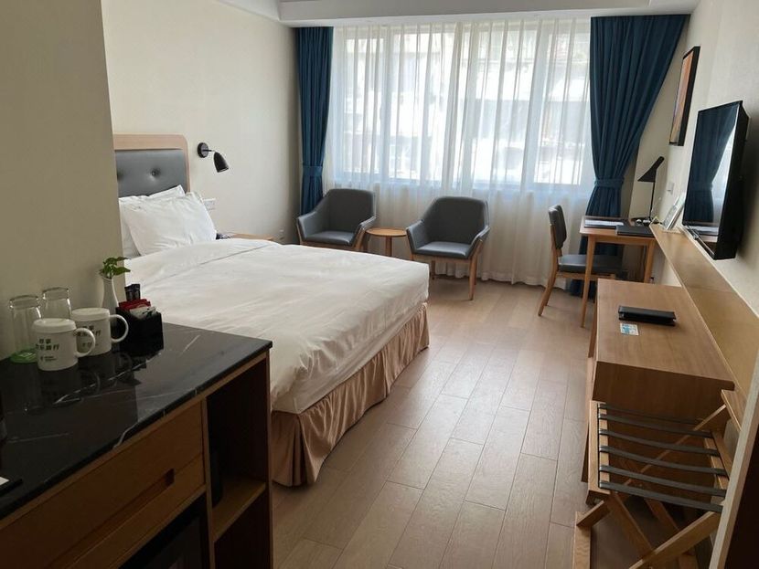 HOLIDAY INN SHANGHAI HONGQIAO CENTRAL - 3