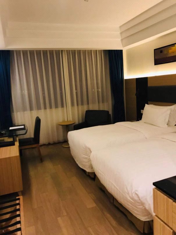 HOLIDAY INN SHANGHAI HONGQIAO CENTRAL - 6