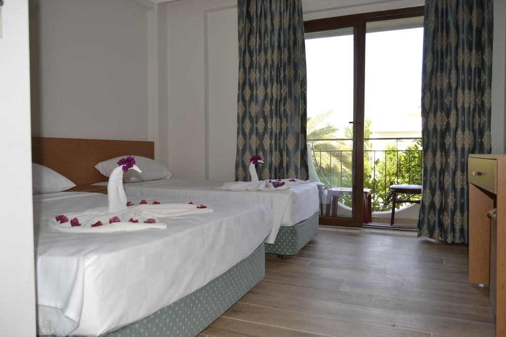 Britannia Hotel & Villas - 30