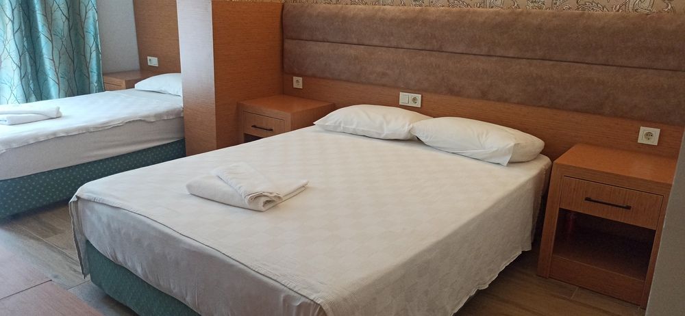 Britannia Hotel & Villas - 11