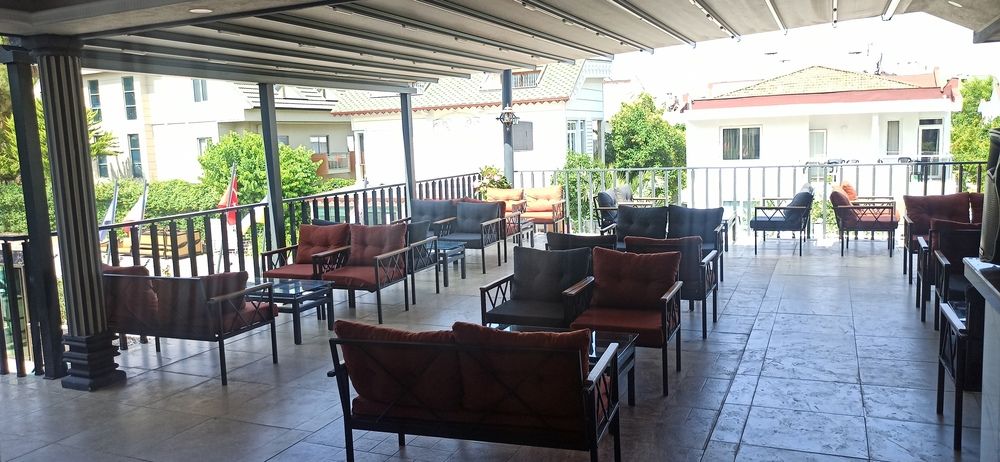 Britannia Hotel & Villas - 10