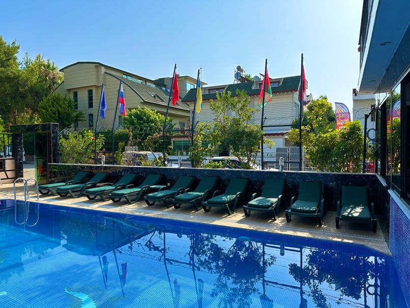 Britannia Hotel & Villas - 5