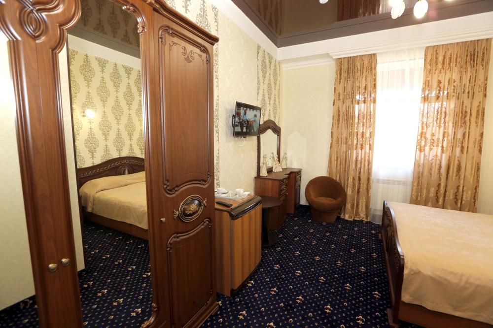 РОЯЛ, гостевой дом (Симферополь) - 39