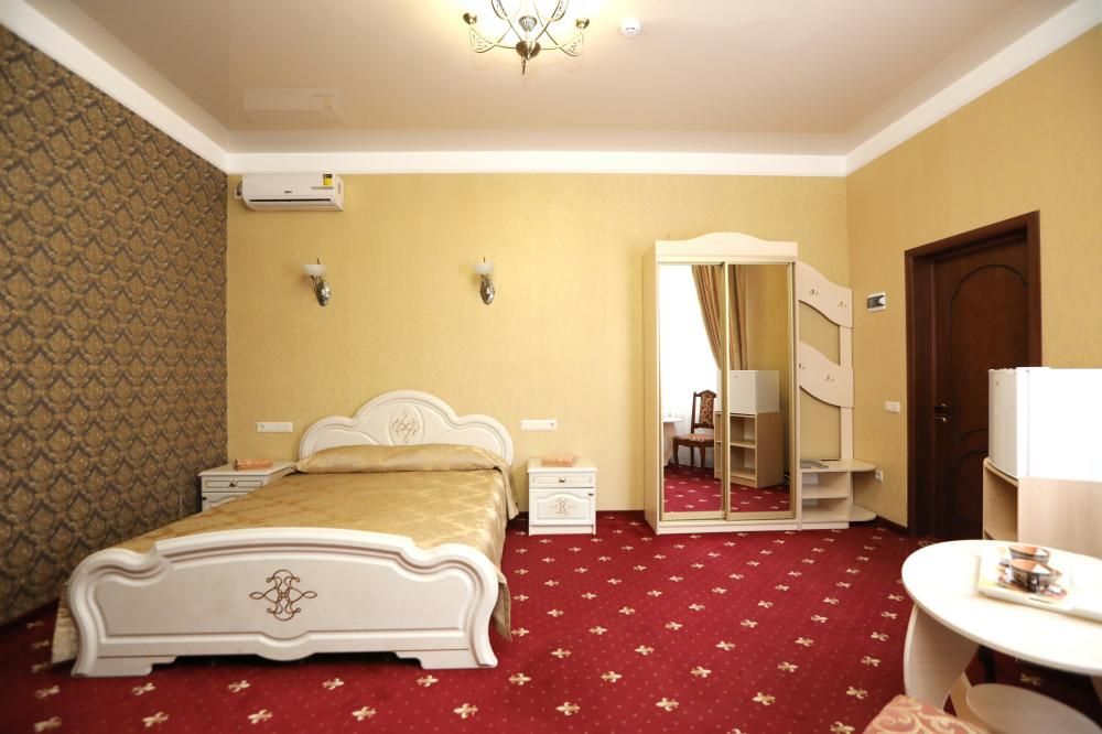 РОЯЛ, гостевой дом (Симферополь) - 23