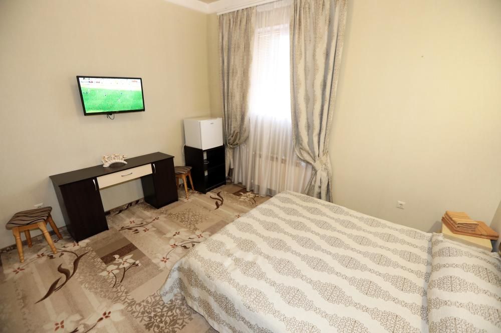 РОЯЛ, гостевой дом (Симферополь) - 12