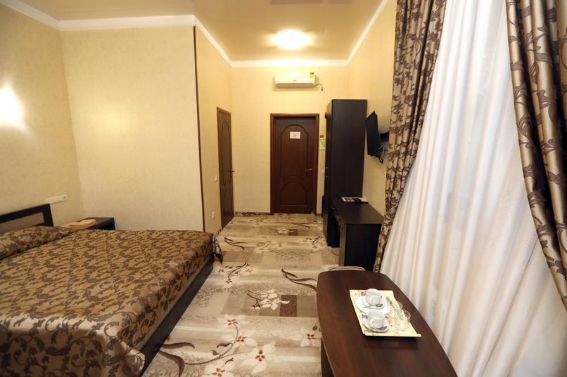 РОЯЛ, гостевой дом (Симферополь) - 4