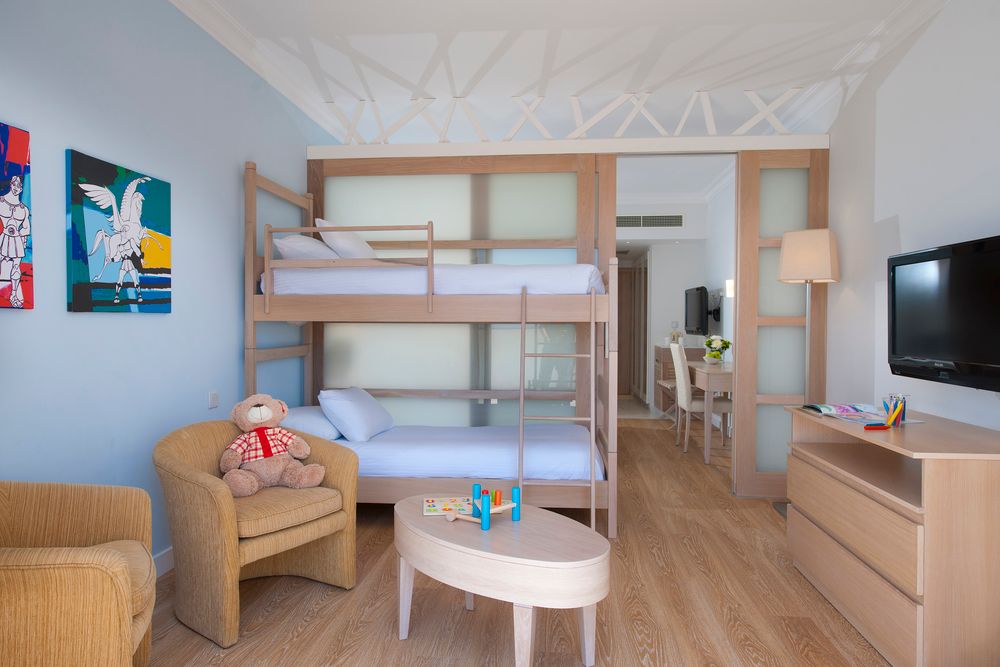 OLYMPIC LAGOON RESORT PAPHOS - 31