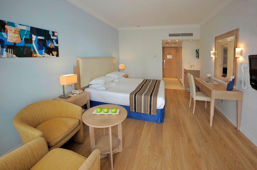 OLYMPIC LAGOON RESORT PAPHOS - 33