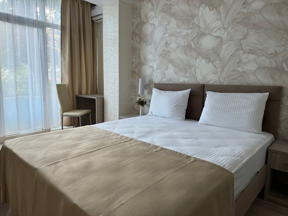 ЧЕРНОМОРЕЦ, парк-отель стандарт - 19