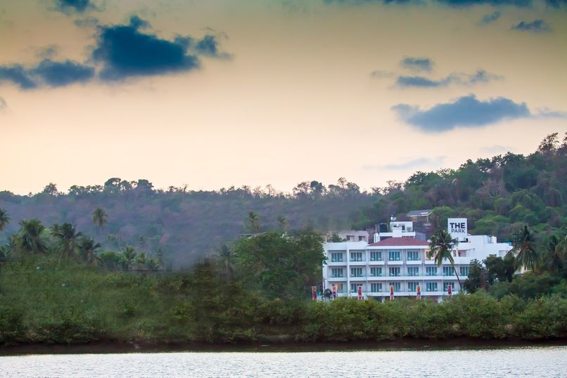 THE PARK RIVER BAGA BOUTIQUE - 1