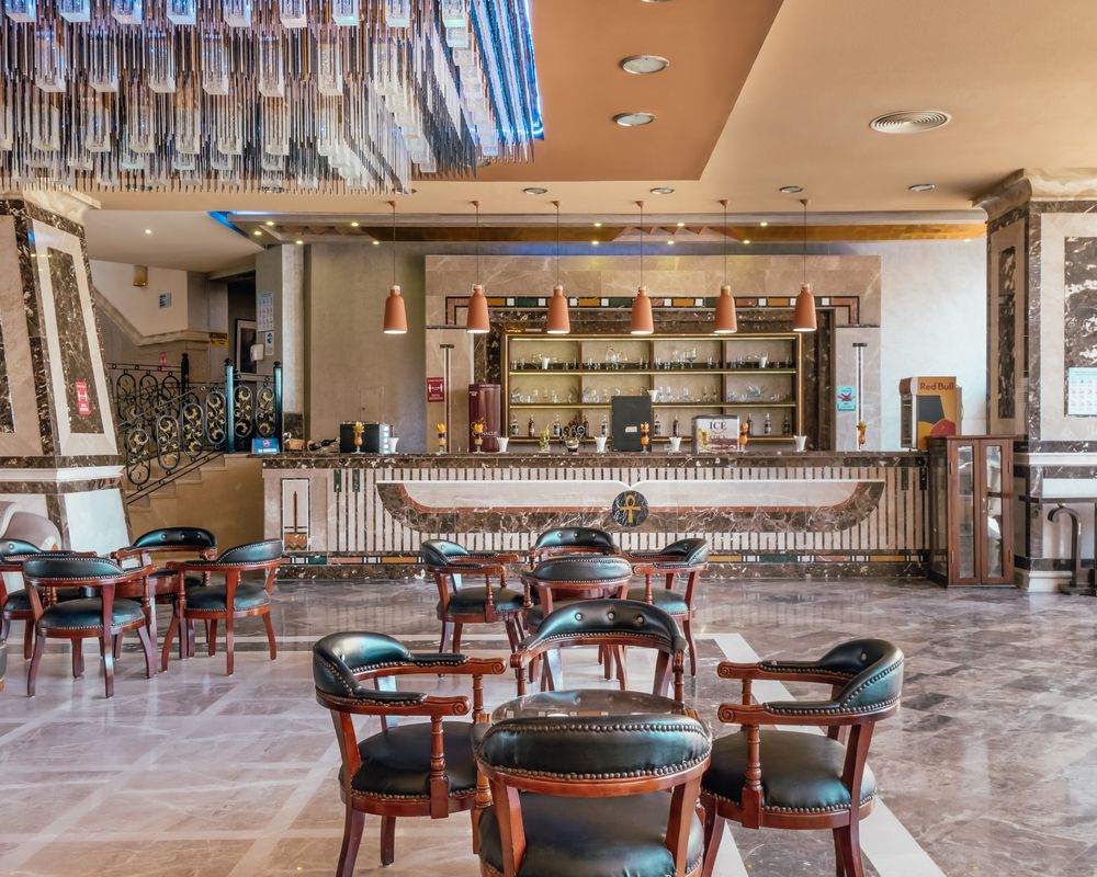 AMC ROYAL HOTEL & SPA - 25