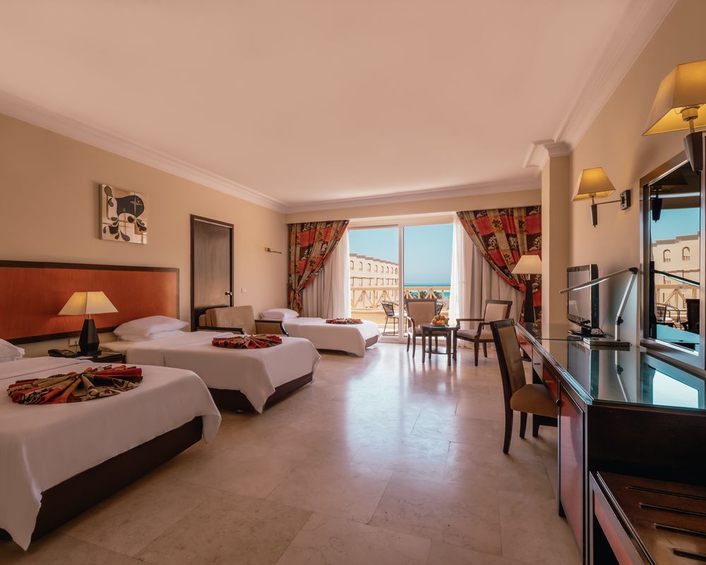 AMC ROYAL HOTEL & SPA - 56