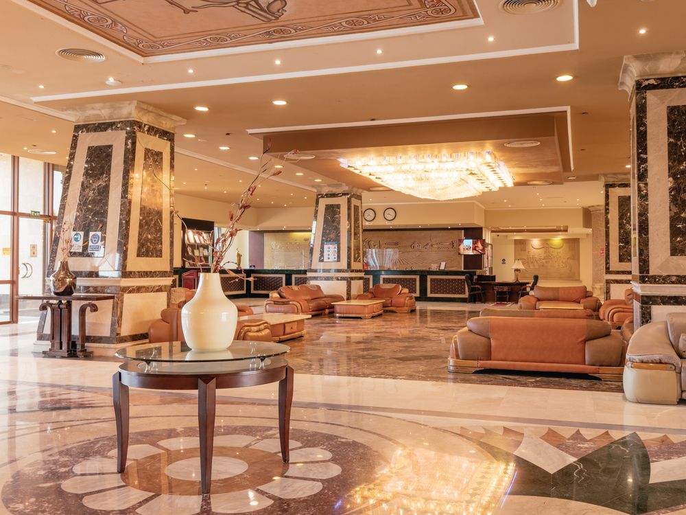 AMC ROYAL HOTEL & SPA - 18