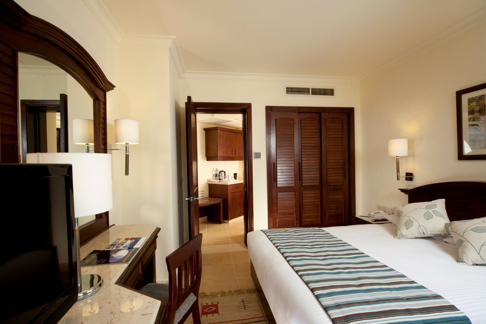 CORAL BEACH RESORT - 32