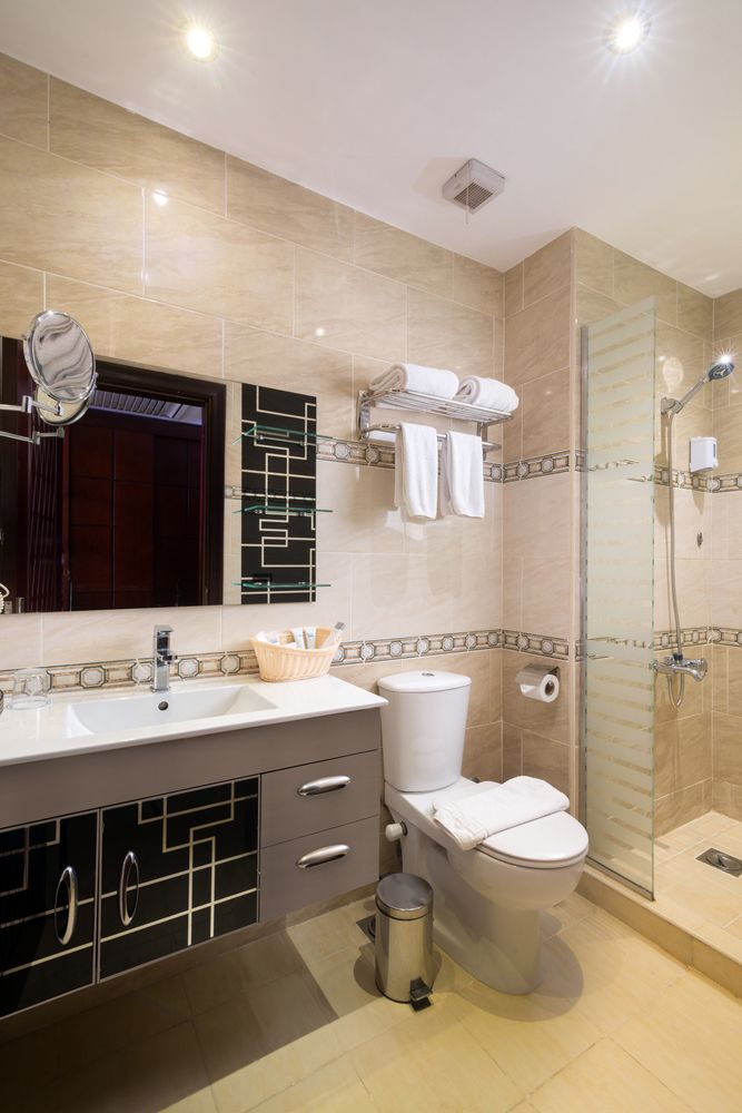 GRAVITY HOTEL & AQUA PARK - 85