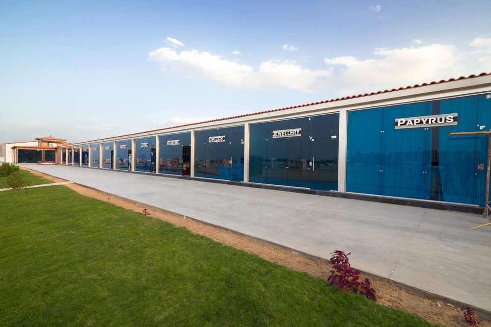 GRAVITY HOTEL & AQUA PARK - 58