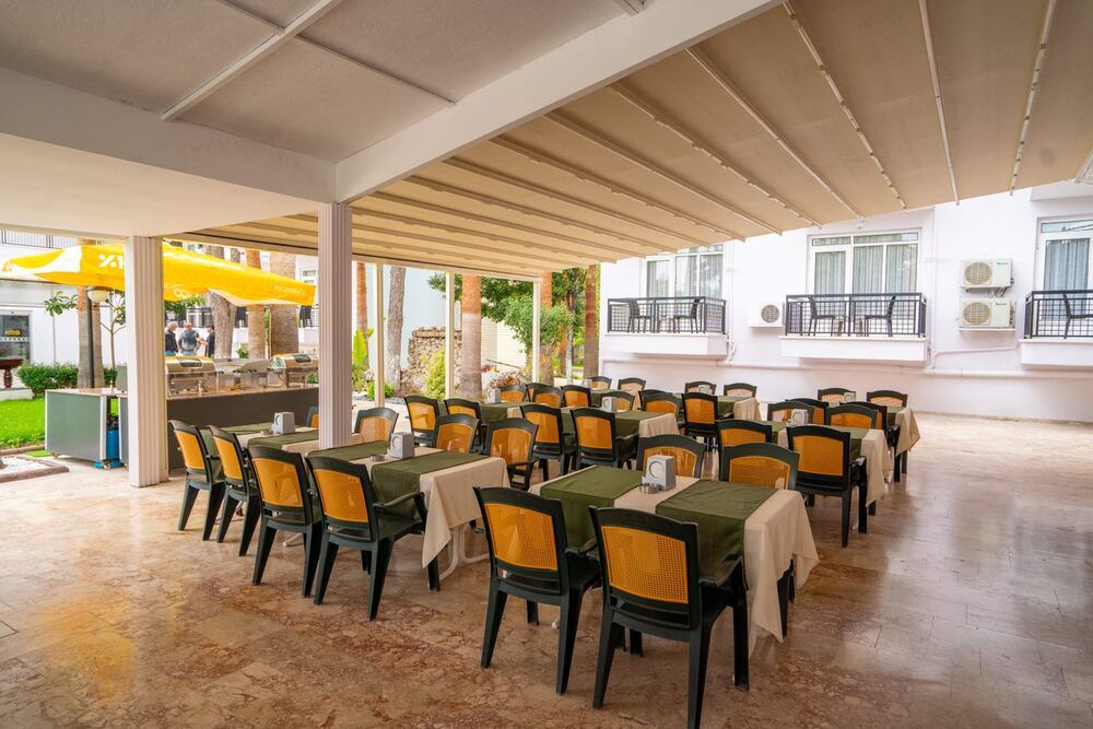 Malibu Garden Resort Hotel - 17