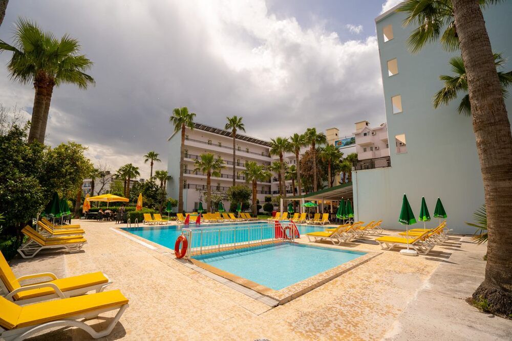 Malibu Garden Resort Hotel - 6