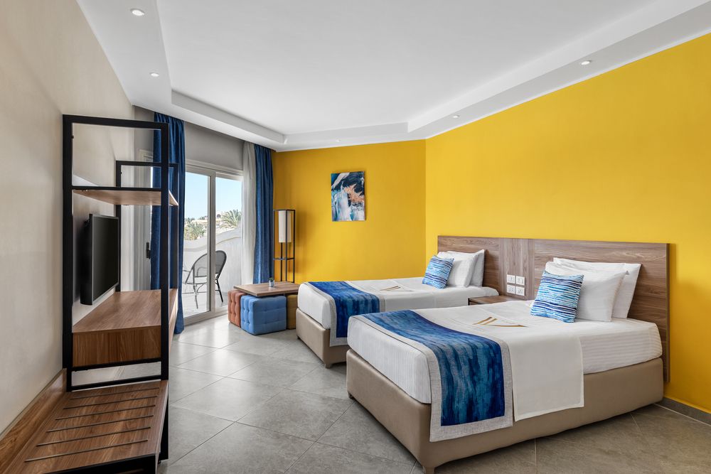 THE V LUXURY RESORT - 35