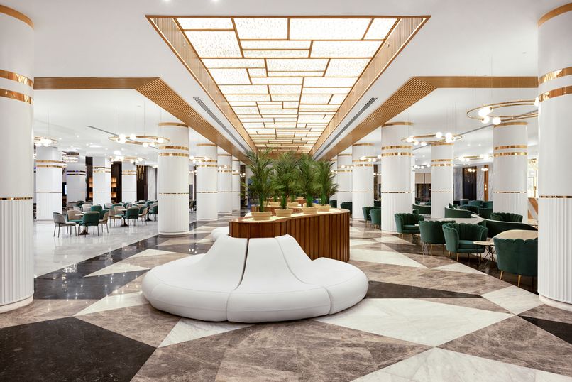 THE V LUXURY RESORT - 4