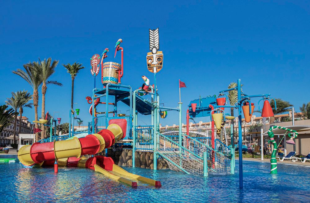 THE V LUXURY RESORT - 12