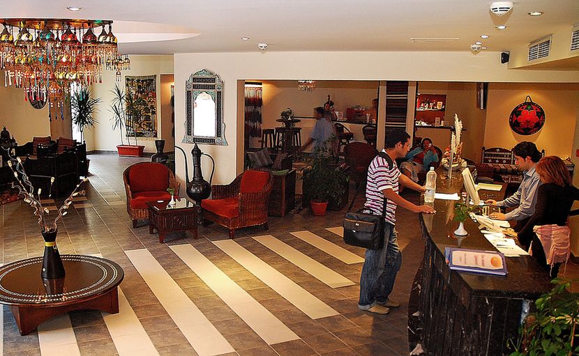 NAAMA BLUE HOTEL - 2