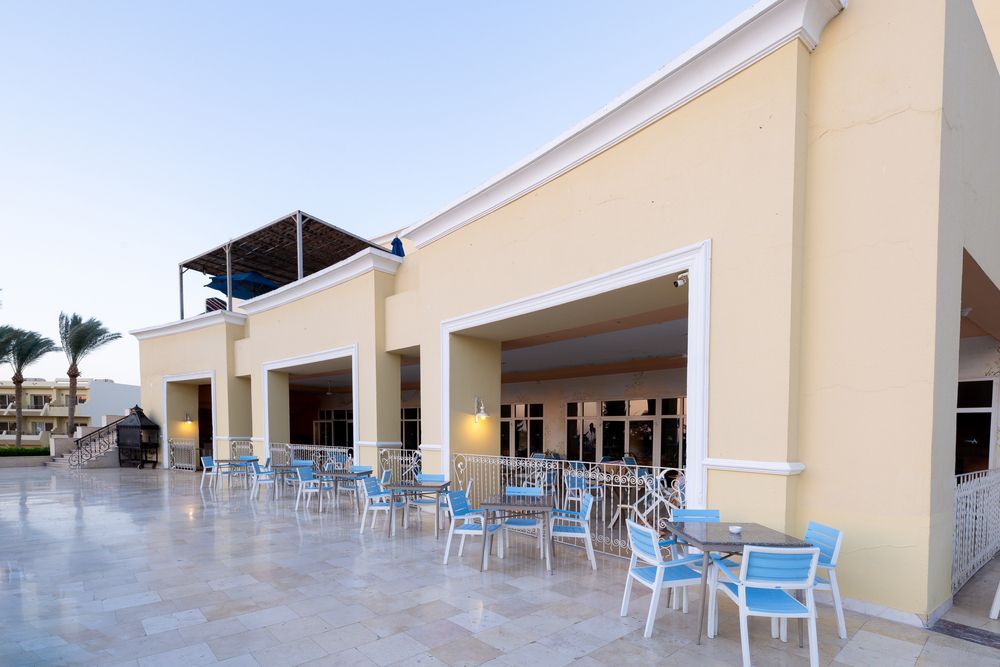 AMWAJ OYOUN RESORT & SPA - 4