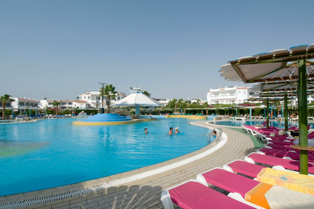 DREAMS BEACH RESORT - 17