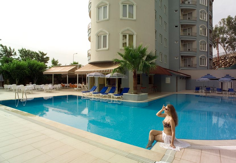 Eva Beach Hotel - 1