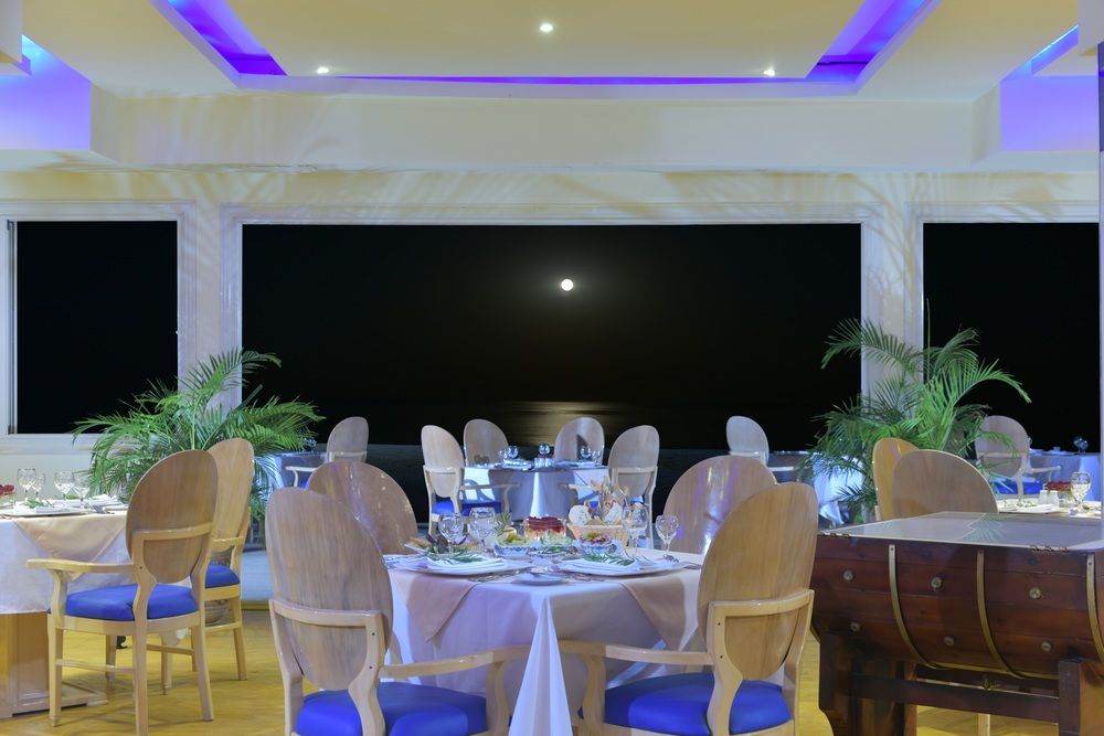 EDGE BY ROTANA SEA BEACH (ex. SEA BEACH RESORT & AQUA PARK) - 42