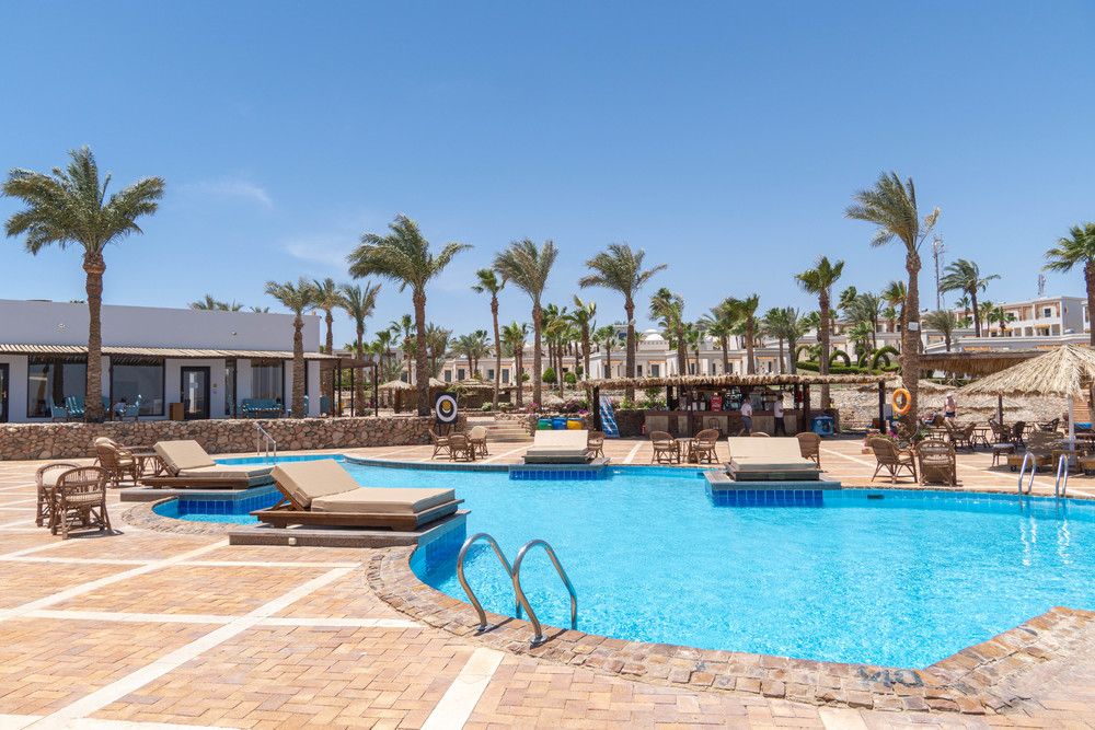 CLUB REEF RESORT - 6