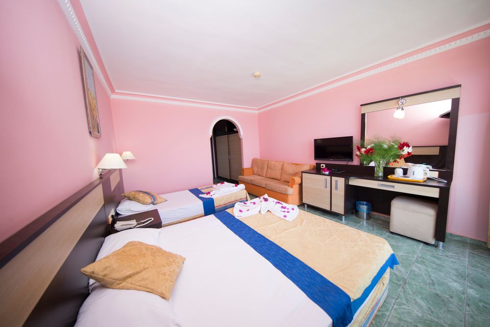 First Class Hotel - 26