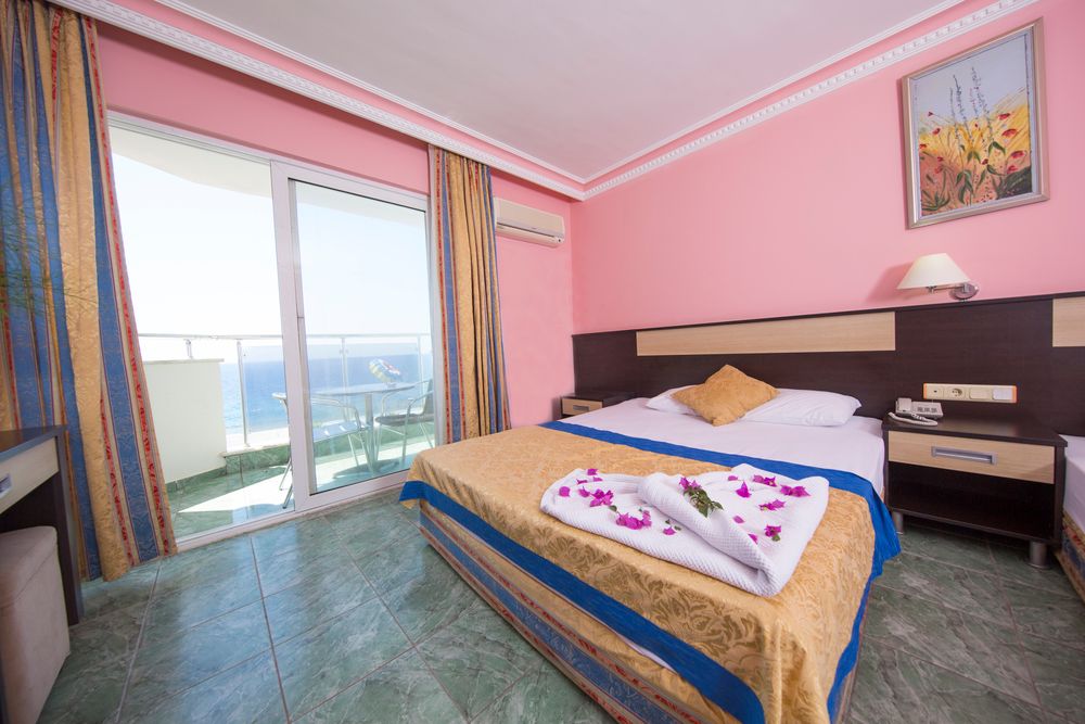 First Class Hotel - 25