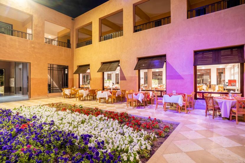 TAMRA BEACH RESORT - 1