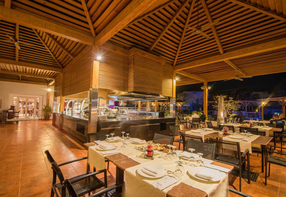 REEF OASIS BEACH RESORT - 42