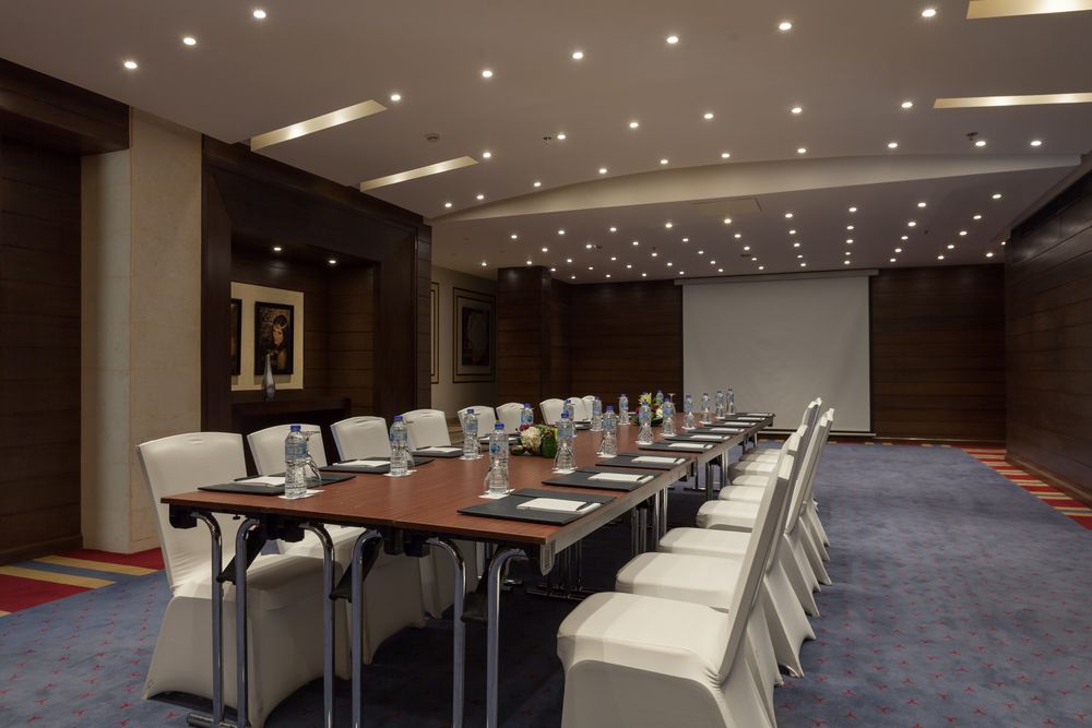 GRAND ROTANA RESORT & SPA - 23