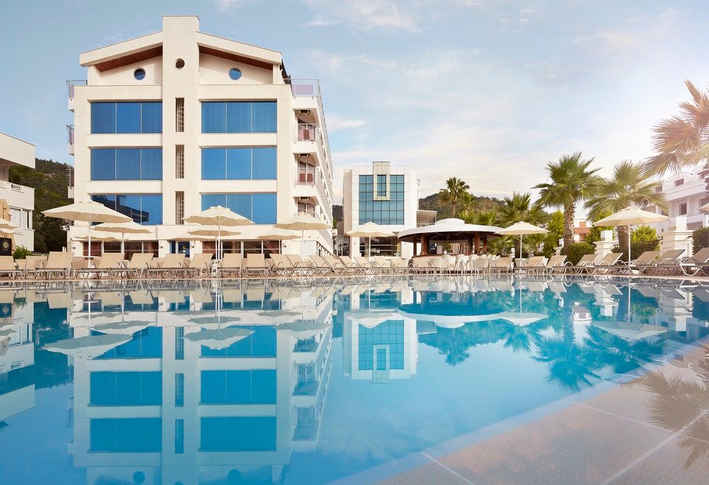 Isla Panorama Hotel - 2