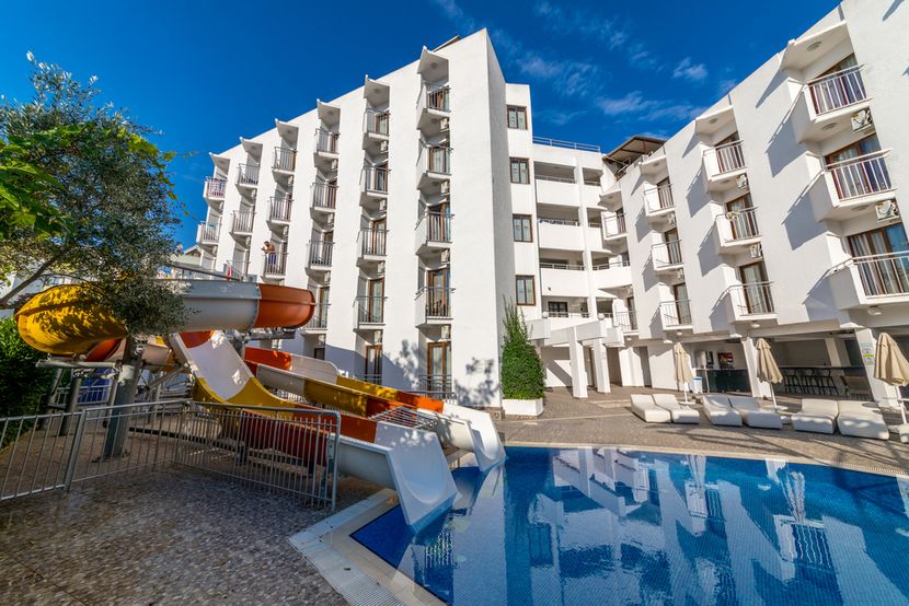 Isla Panorama Hotel - 4