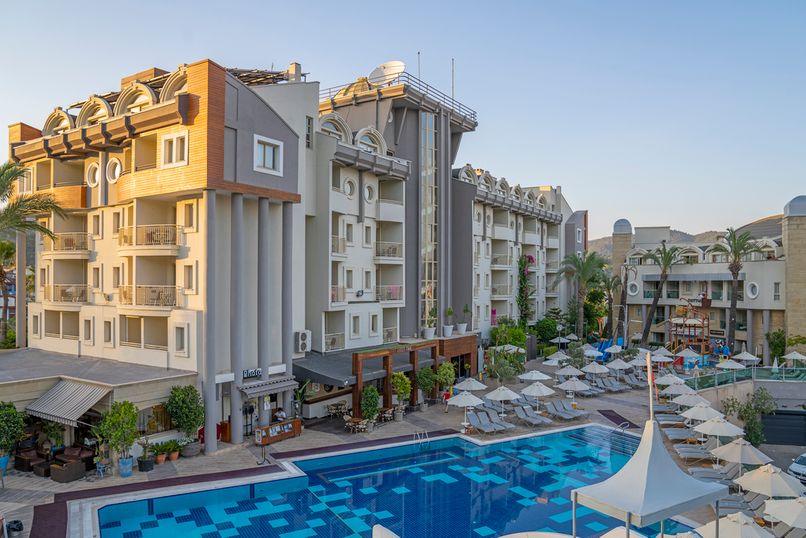 Grand Cettia Hotel - 3