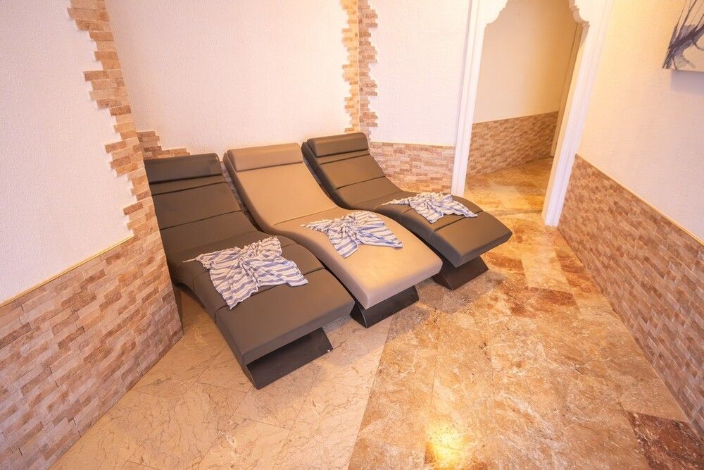 Meri Hotel (ex. Club Meri Hotel) - 41