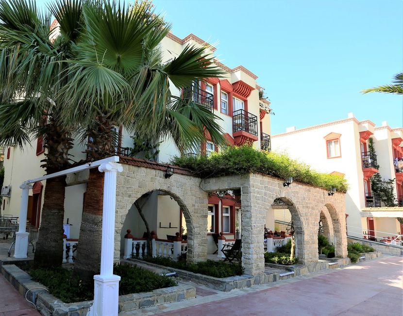 Phoenix Sun Hotel (ex. Palm Garden)  - 2